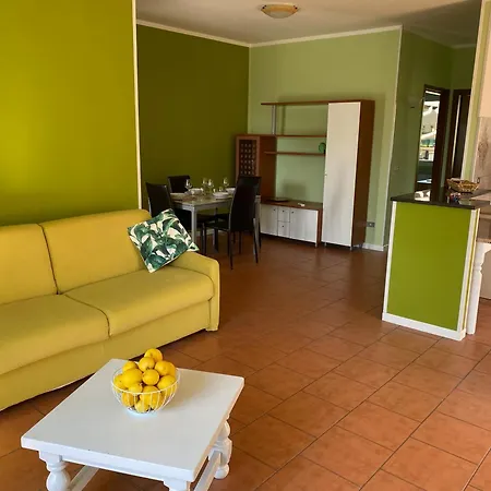 Lemon House *